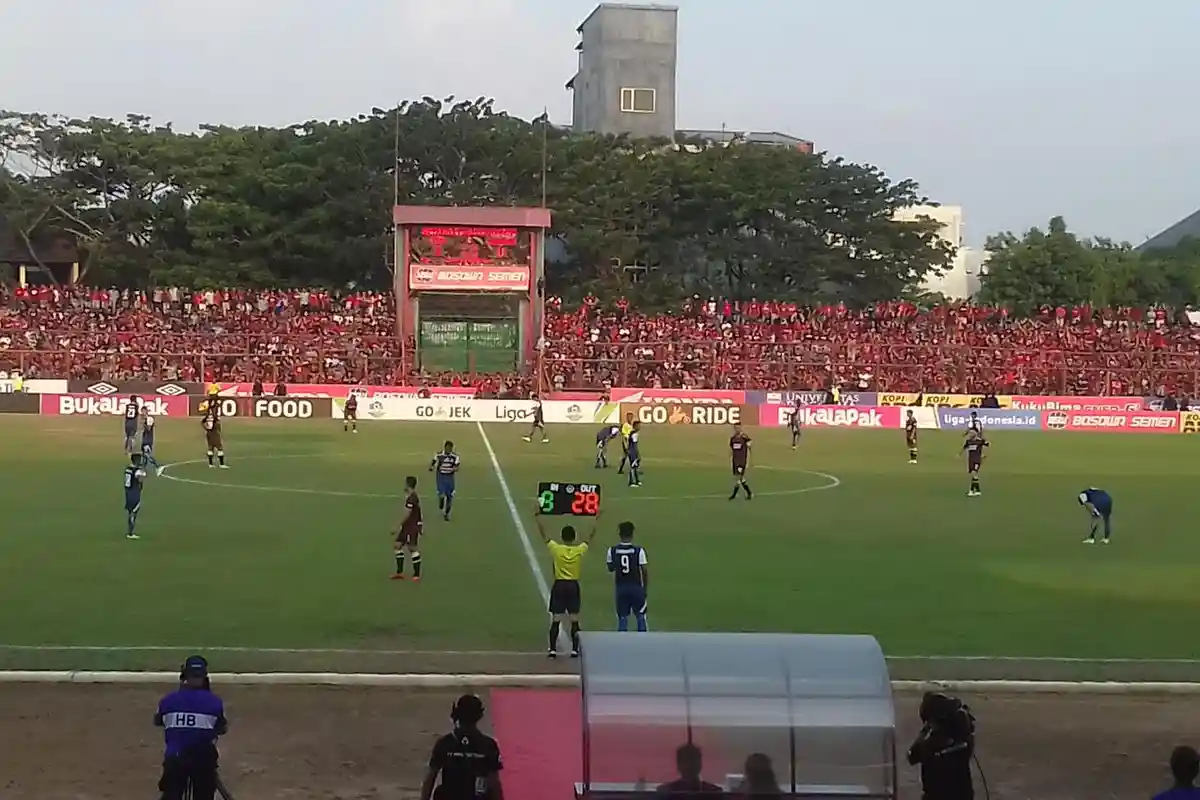 Tertinggal 1-0, Arema FC Ganti Pemain di Sisa Babak Pertama Kontra PSM