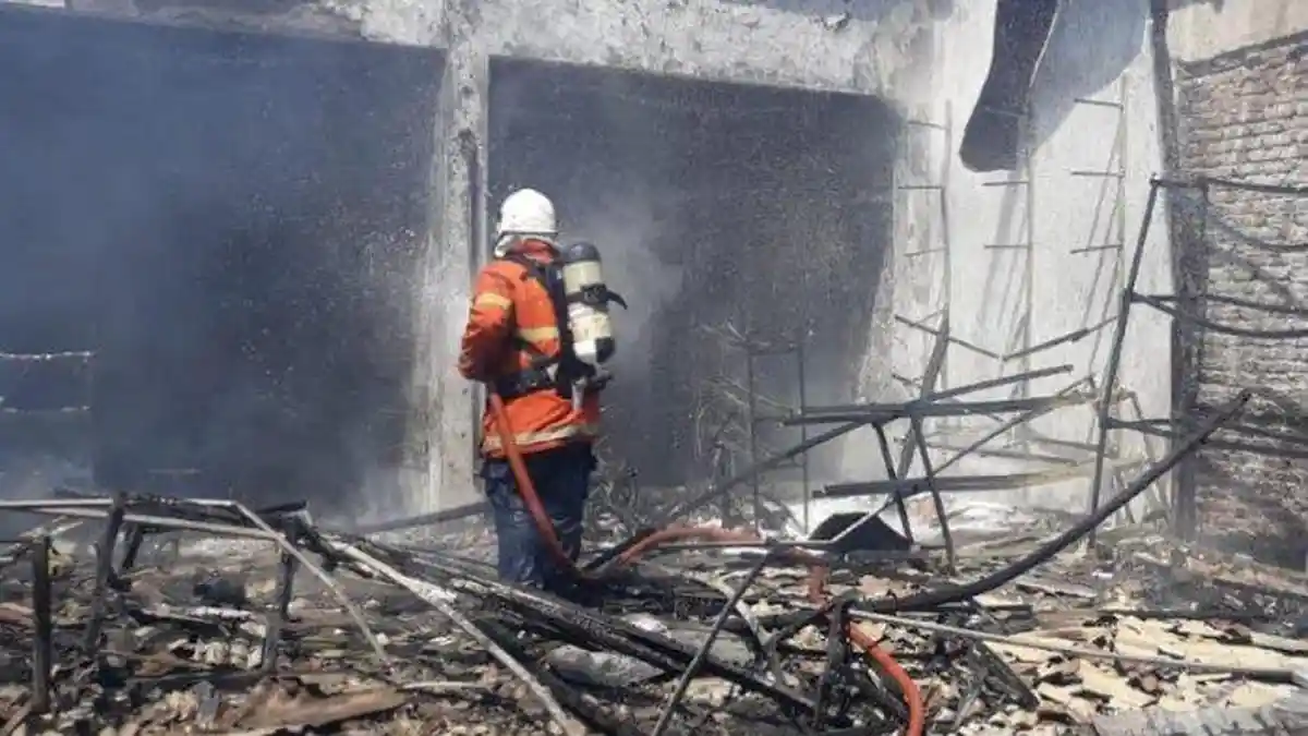 Ditemukan di Kamar Mandi, Bocah 5 Tahun di Gresik Tewas Terbakar Akibat Bermain Korek Api