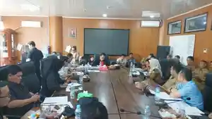 Suasana-rapat-di-Komisi-IV-DPRD-Medan-Tribun-MedancomDoc.jpg