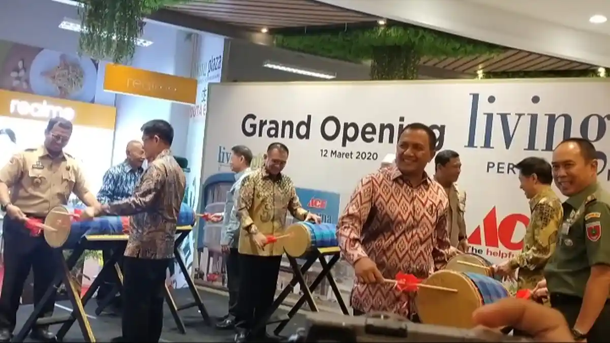 Living Plaza Kini Hadir di Perintis Kemerdekaan, Ada Diskon hingga 50%