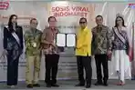 DJKI-Kementerian-Hukum-menyerahkan-sertifikat-merek-kepada-Indomaret.jpg