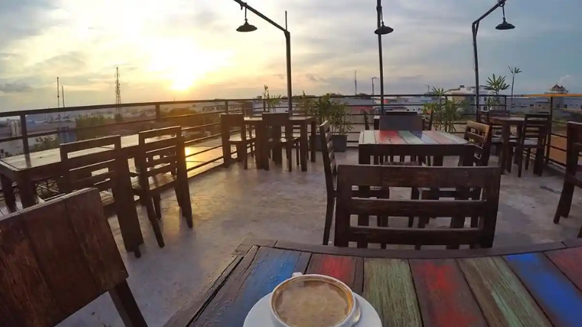 Nongkrong Seru Sambil Melihat Pemandangan Kota, Inilah Daftar 4 Kafe Rooftop di Batam