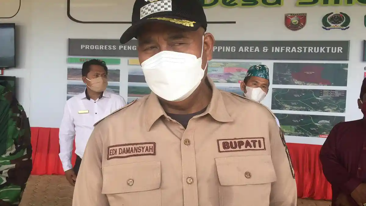 Bupati Kukar Edi Damansyah Tegaskan Covid-19 Benar Nyata, Warga Harus Lawan Hoaks