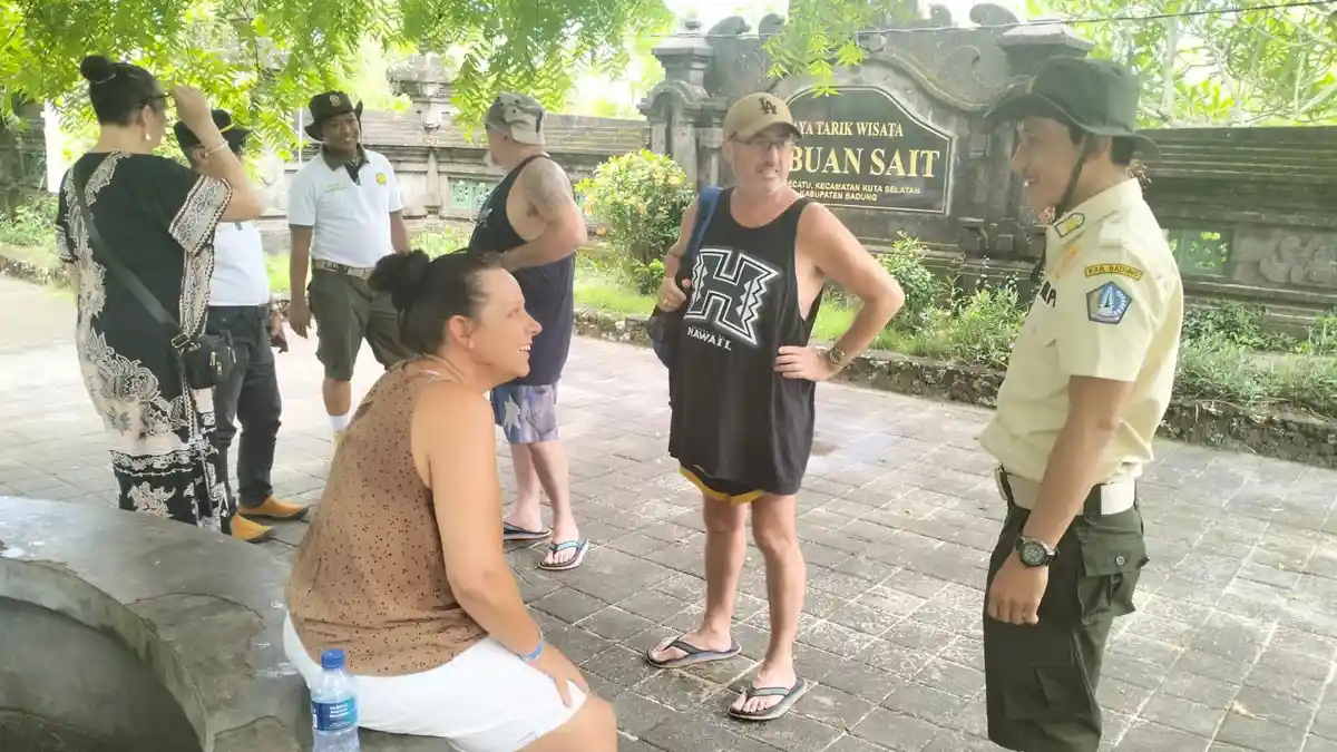 Hari ini Satpol PP Pariwisata Sudah Bekerja, Sementara Ditugaskan di Pesisir Badung