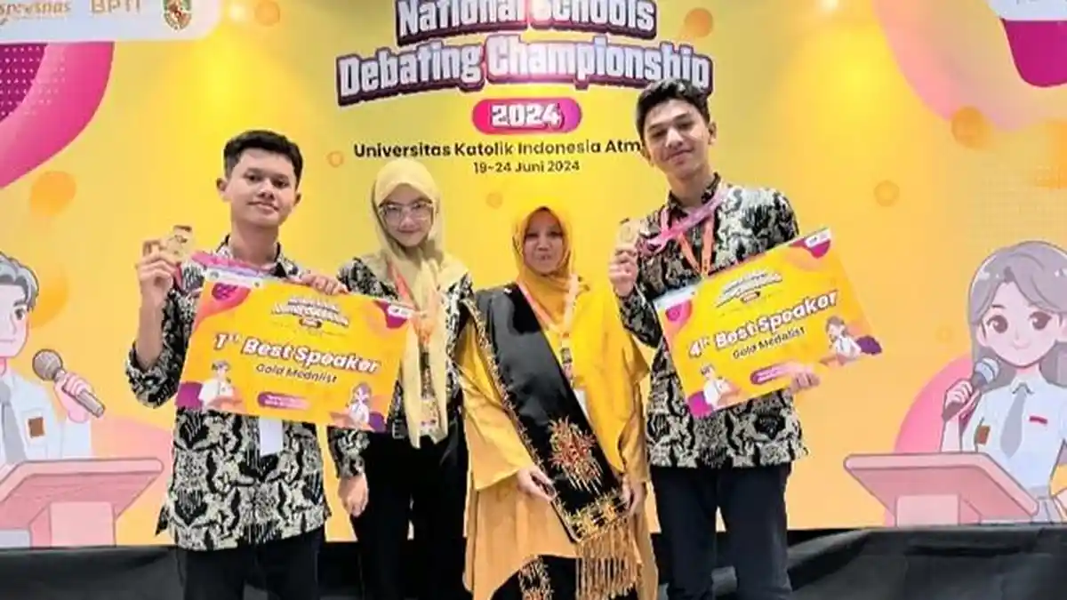 Tim Debat dari Aceh Sabet Dua Medali Emas Tingkat Nasional ...
