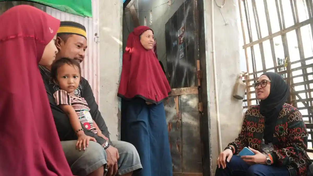 Warga Miskin Kalebarembeng Kaget, Bupati Gowa Muncul di Depan Pintu Tanpa Pengawalan