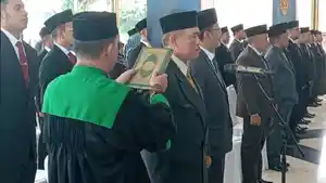 Proses-pelantikan-dan-pengambilan-sumpahjanji-pejabat.jpg