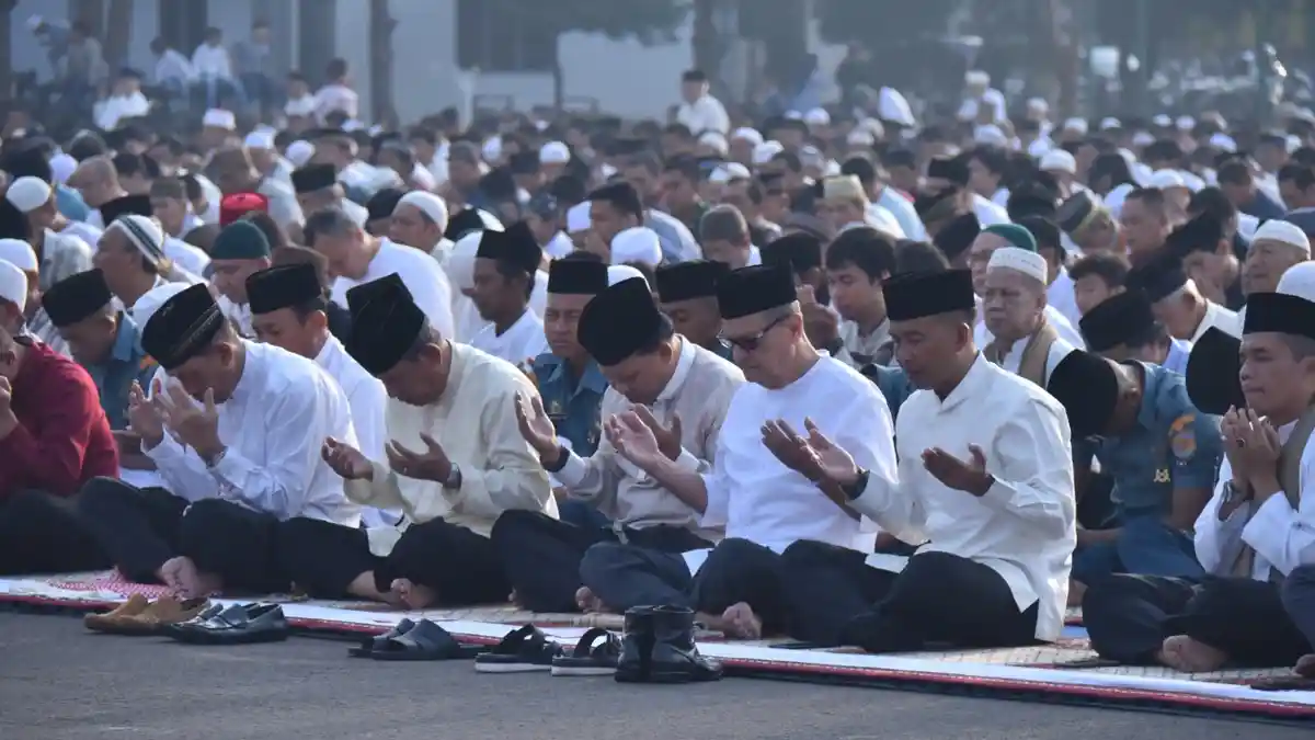 Cara Melakukan Salat Iduladha 2025, Niat dan Bacaan Surah