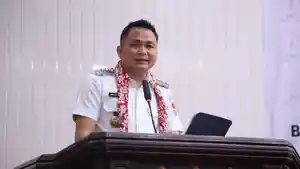 SENSUS-EKONOMI-Bupati-Minahasa-Tenggara-Ronald-Kandoli-menegaskan-Pemda.jpg