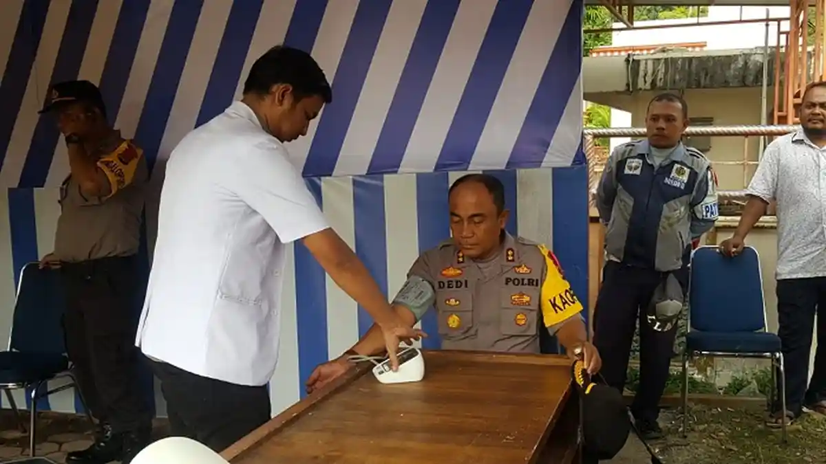 Petugas Operasi Lilin Rencong 2019 Polres Aceh Selatan Cek Kesehatan