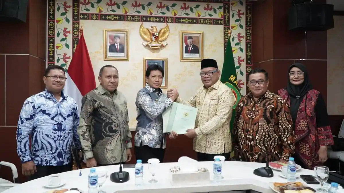 Pemprov Maluku Resmi Serahkan Tiga Aset ke Maluku Utara
