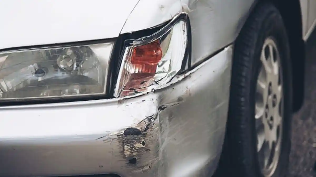 Ibu Pengendara Motor Berulah, Belok Mendadak Bikin 7 Kendaraan Alami Kecelakaan Beruntun