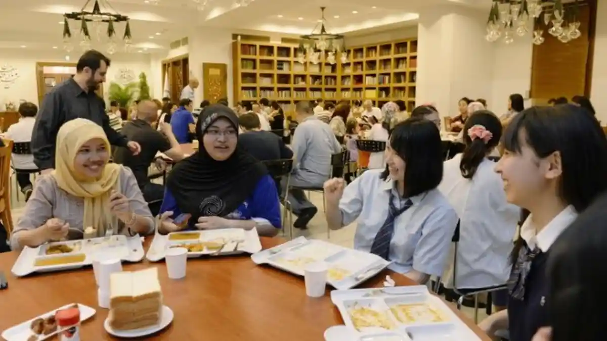 Merasa Puasamu Berat? Bandingkan di Negara-negara Ini!