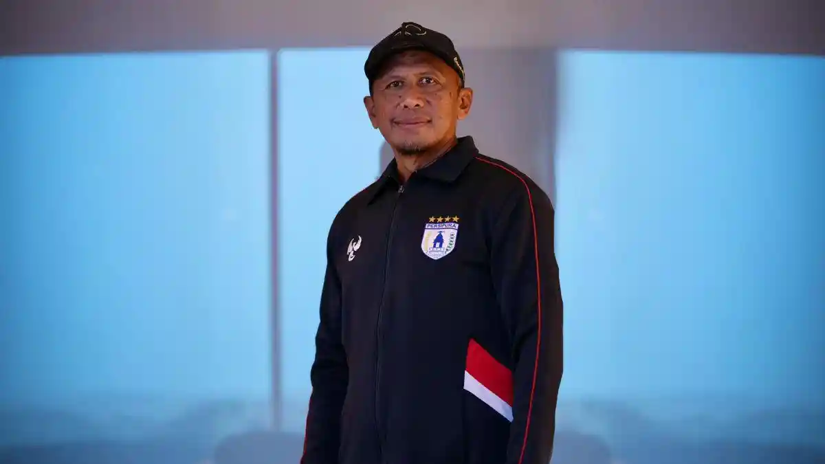 Gantikan Ricardo Salampessy, Persipura Resmi Tunjuk Rahmad Darmawan ...