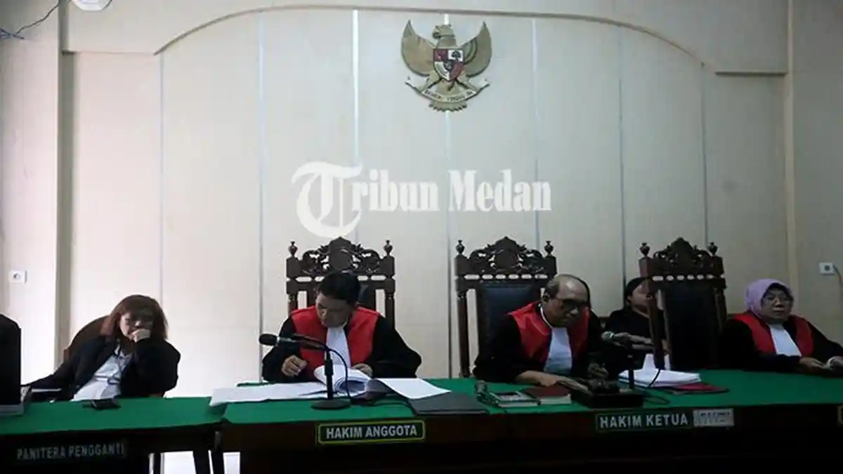 Berita Foto:6 Terdakwa Dituntut Hukuman Mati di PN Medan,Perkara 52 Kg Sabu dan 323 Ribu Pil Ekstasi - 29042024_SIDANG-TUNTUTAN_ABDAN-SYAKURO-1.jpg