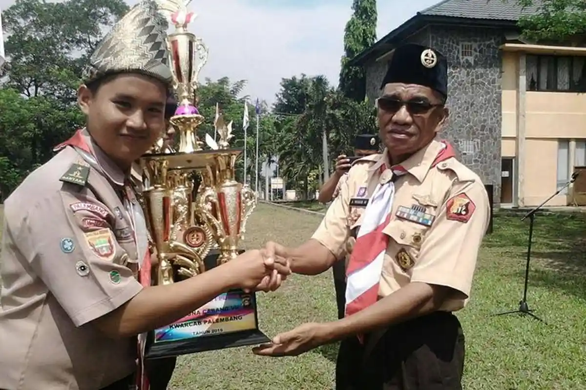 Kontingen PraMansapa Sabet Juara Umum I Putra RAICAB VII - mzaki-perwakilan-pramansapa-meneerima-piala-juara-umum-i_20160903_085705.jpg