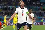 striker-timnas-inggris-harry-kane-melakukan-selebrasi-setelah-mencetak-gol-ke-gawang-ukraina.jpg