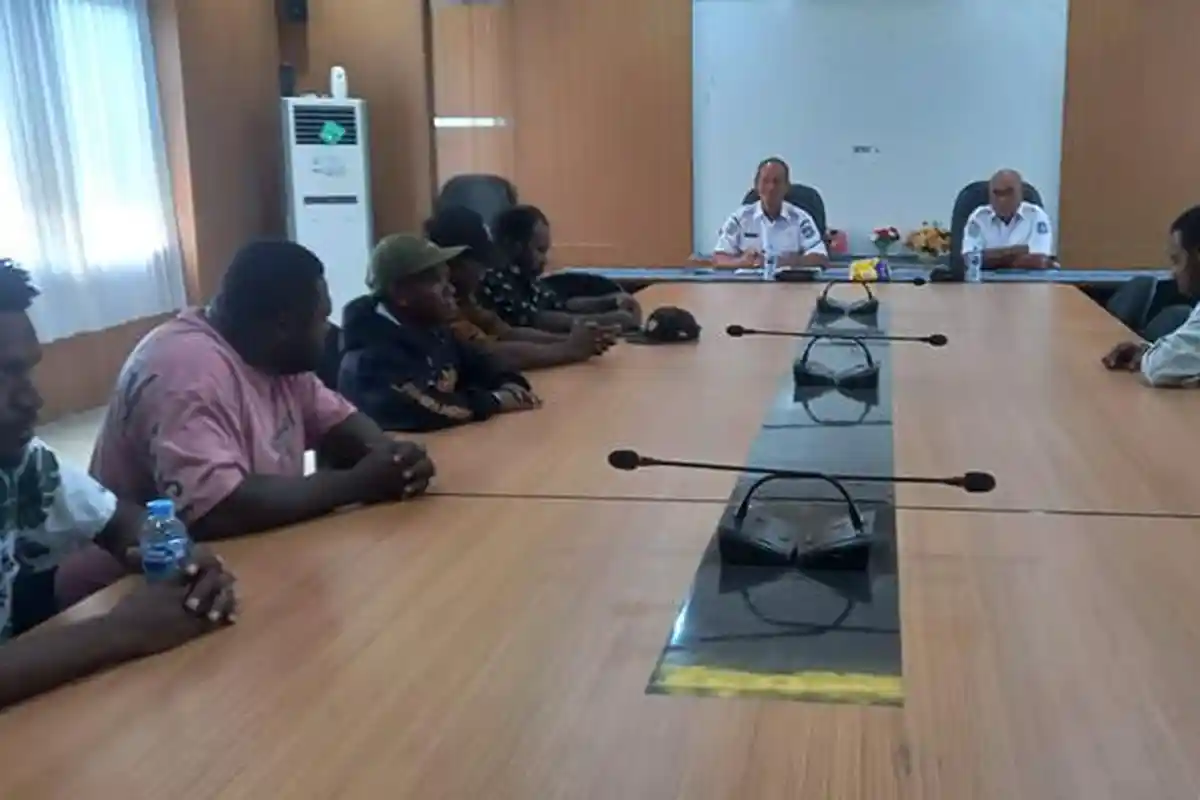 Sudah Ada Pertemuan, Palang di Kantor BKDD Kabupaten Sorong Belum Dibuka