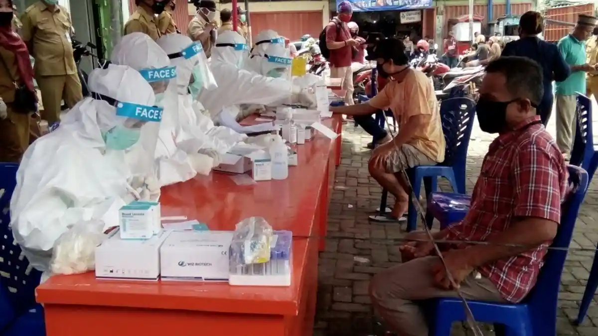 Hasil Rapid Test di Pasar Talang Padang, 5 Orang Reaktif