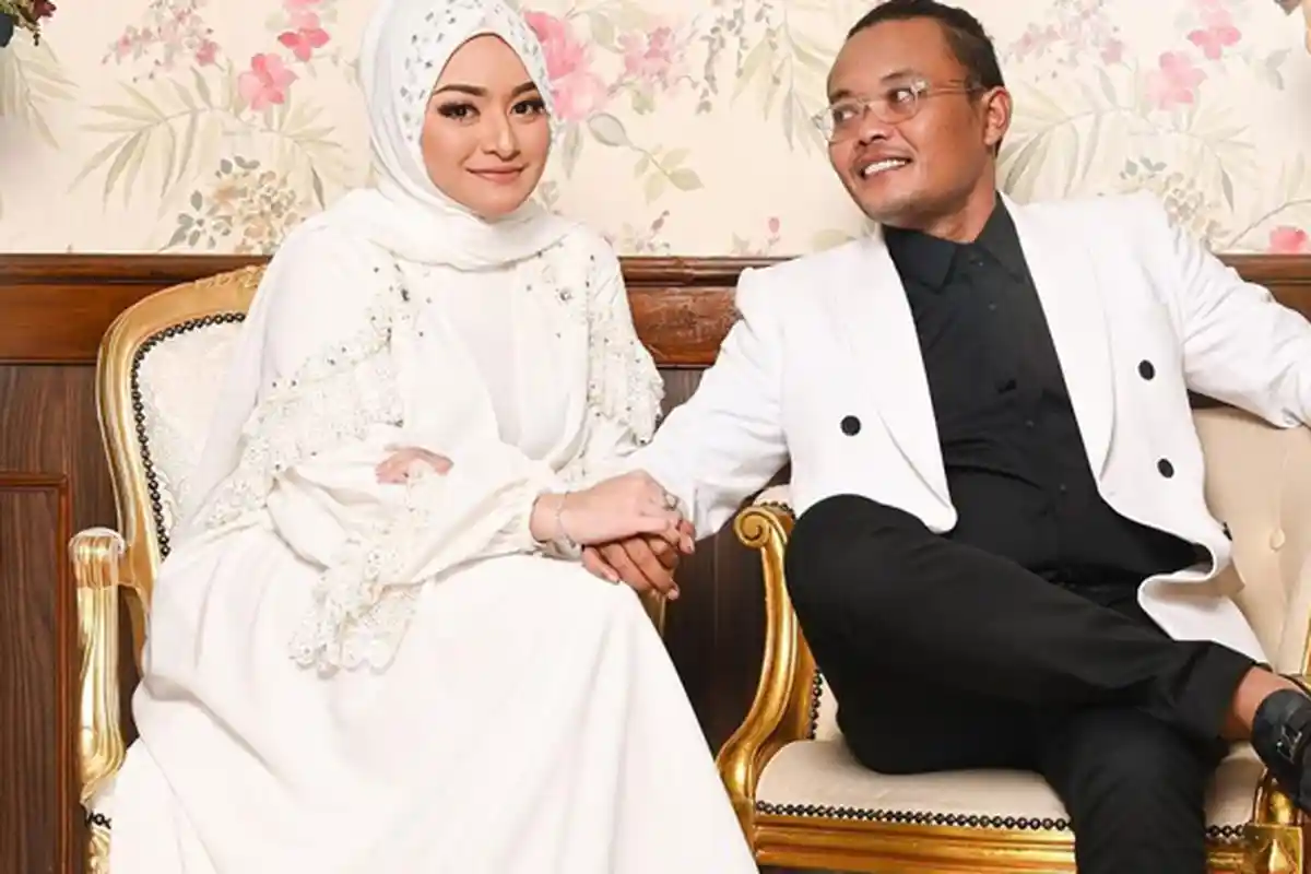 Baru Terungkap Ternyata Nathalie Holscher Sering Datangi Makam Lina Jubaedah, Lakukan Hal Ini