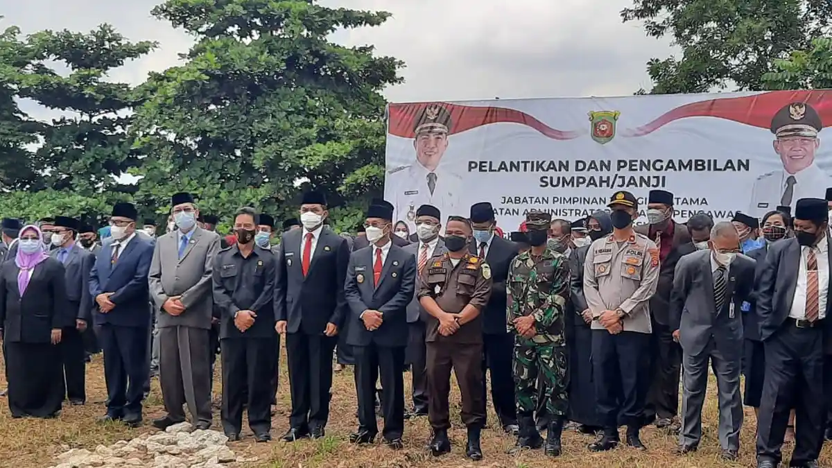 Dilantik di TPA Bukit Pinang, Walikota Samarinda Janji Evaluasi 137 Pejabat 100 Hari ke Depan