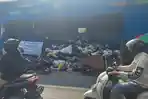 Sampah-menumpuk-di-TPS-Pasar-Baros-Kota-Cimahi.jpg