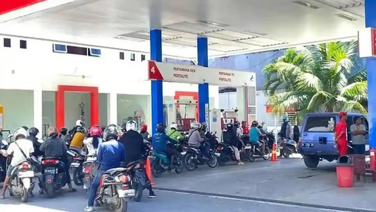 Pertamax Tembus Rp16.250 per Liter, Pertamina Pertahankan Harga Pertalite dan Biosolar