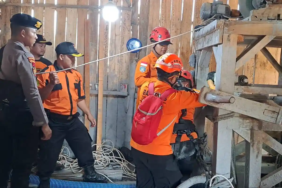 Kami Sudah Ikhlas Jika Korban Tak Bisa Dievakuasi, Hari Kelima Penambang Emas Terjebak di Banyumas