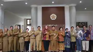 20260513-Hidayat-Arsani-menggandeng-Universitas-Gadjah-Mada.jpg