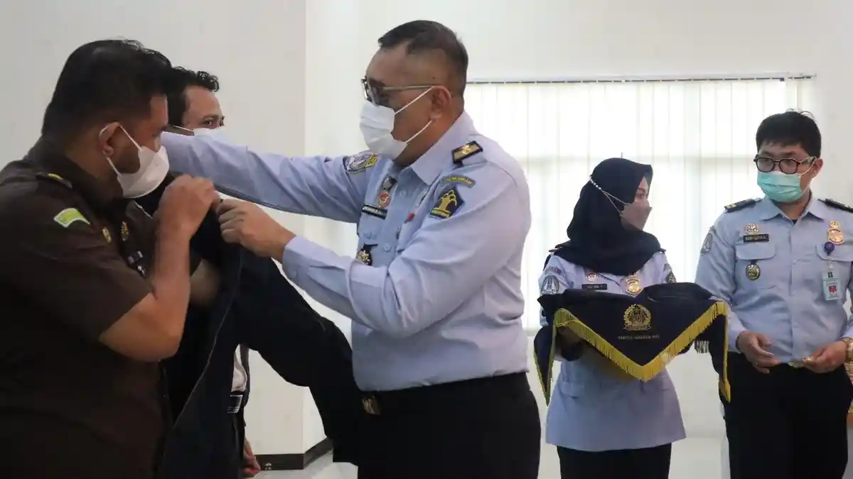 60 Personel Tim Pora 4 Kabupaten Dikukuhkan di Kantor Imigrasi Pati, Wisnu: Perkuat Sinergitas