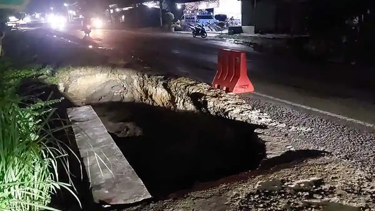 Longsor Beram Jalan Nasional di Alue Dua Bakaran Batee Langsa Barat Harus Segera Diatasi