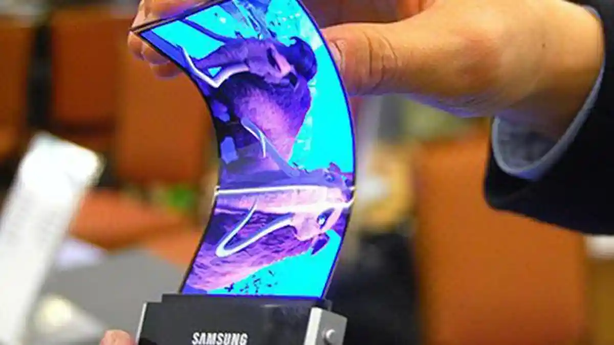Kembangkan Teknologi Baru, Samsung Akan Hadirkan Ponsel yang Bisa Berubah Jadi Gelang