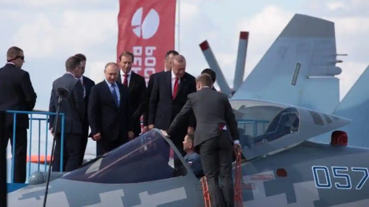 Jet Tempur Rusia Su-57 Dipamerkan di MAKS Air Show, Dihadiri Presiden Rusia dan Turki