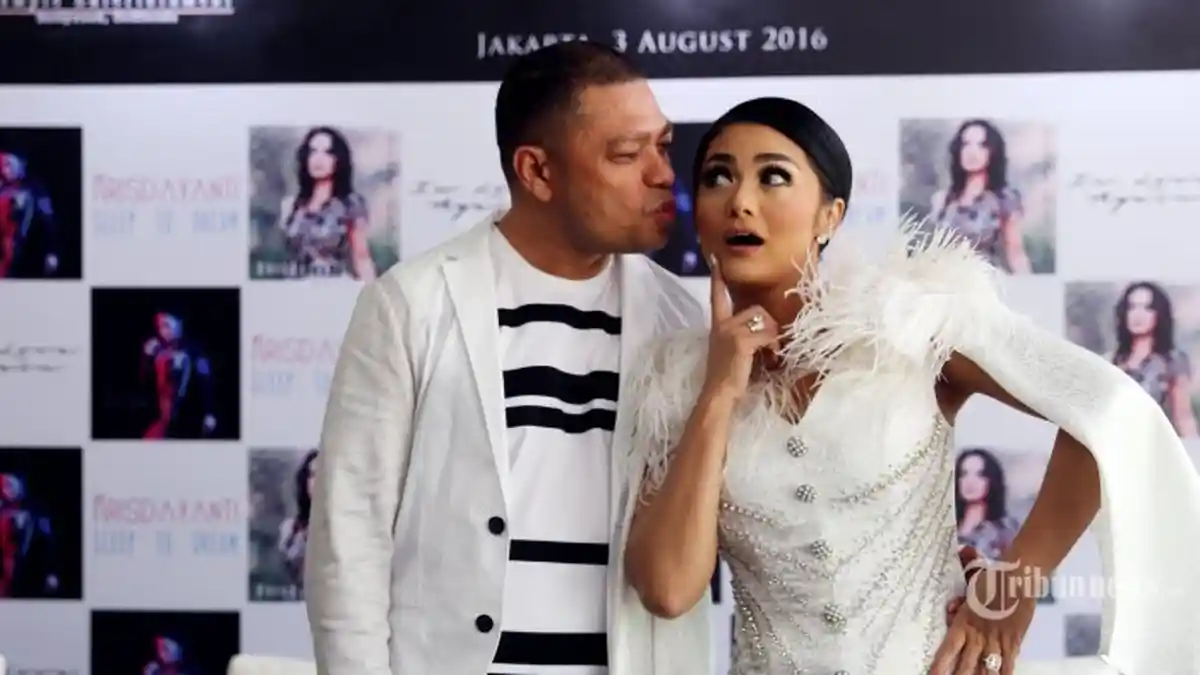 Raul Lemos Bilang Celana Jins Robek KD Harganya Tiga Kali UMR Jakarta