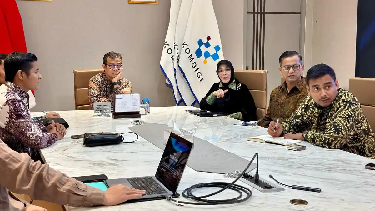 Bertemu Wamen Komdigi , Illiza Minta Dukungan Pembangunan Banda Aceh Academy