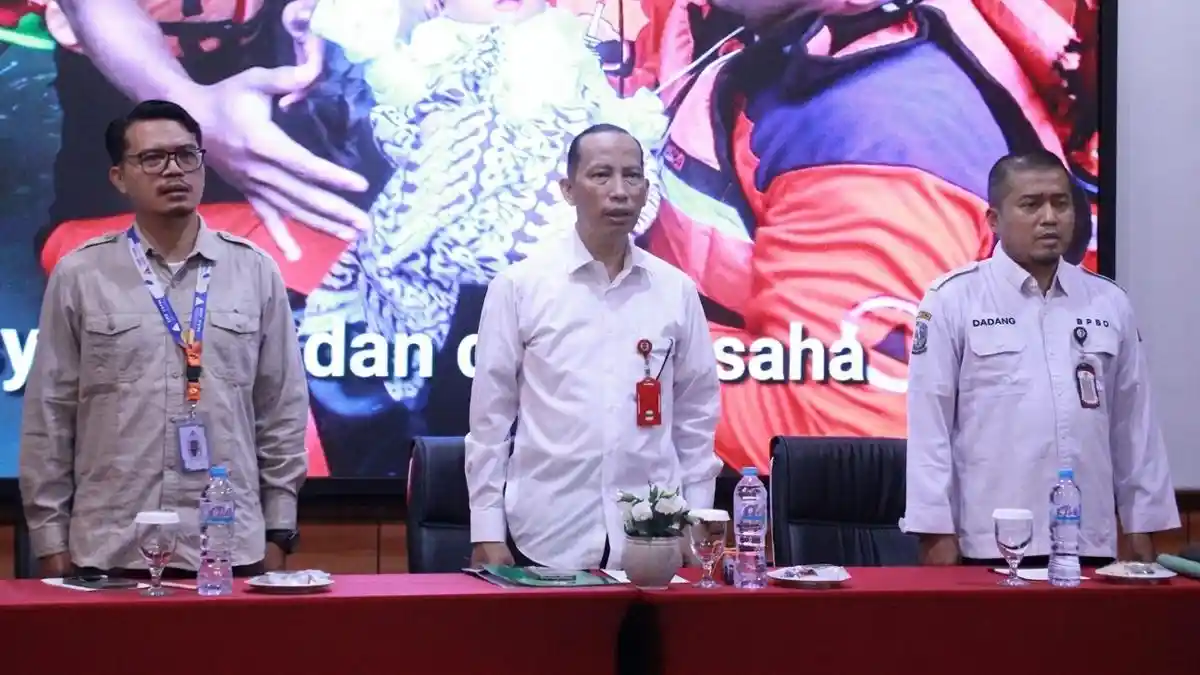 Pemprov Jatim Luncurkan Program Pestana demi Lindungi Ratusan Ribu Santri - Surya.co.id
