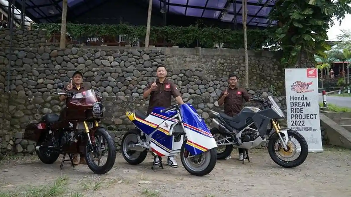 Tiga Modifikator Hadirkan CB150X Bergaya Modifikasi Masa Kini