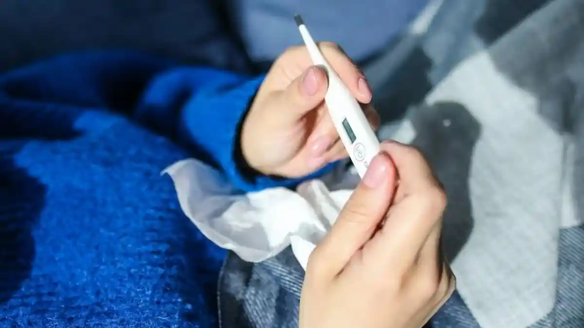Cara Alami Menurunkan Demam Panas pada Anak Tanpa Sirup Penurun Panas