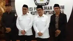 20250310_Aulia-Rendi-saat-mendaftar-ke-KPU-Kukar-2.jpg