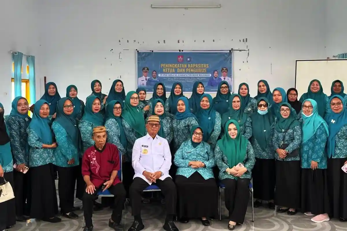 PKK Desa Boludawa Dapat Suntikan Semangat Baru dari Bupati Bone Bolango Gorontalo Ismet Mile