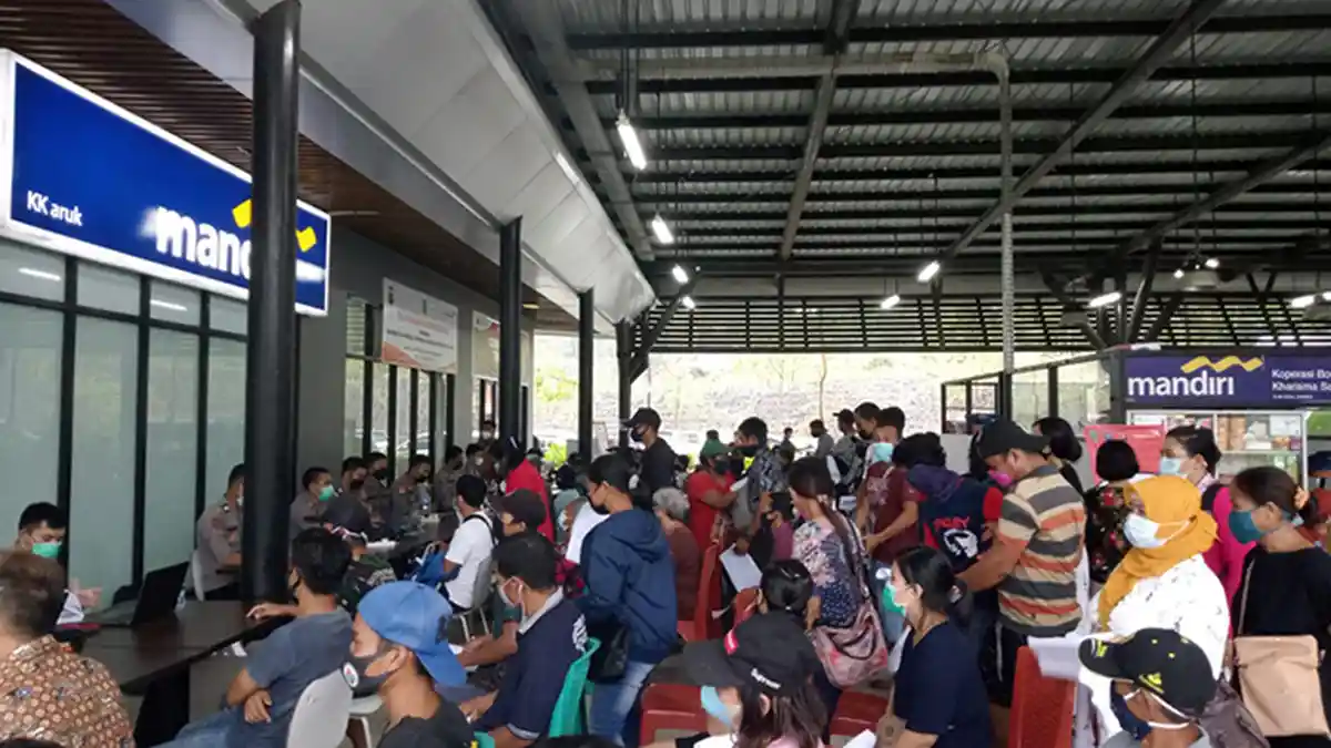 1.500 Masyarakat Ikut Vaksinasi Massal di Perbatasan Indonesia-Malaysia