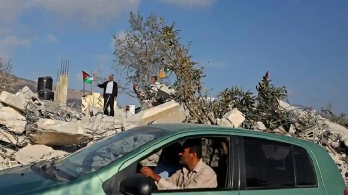 Rumah Warga Palestina Dirobohkan, Dituduh Membunuh Seorang Pria Yahudi