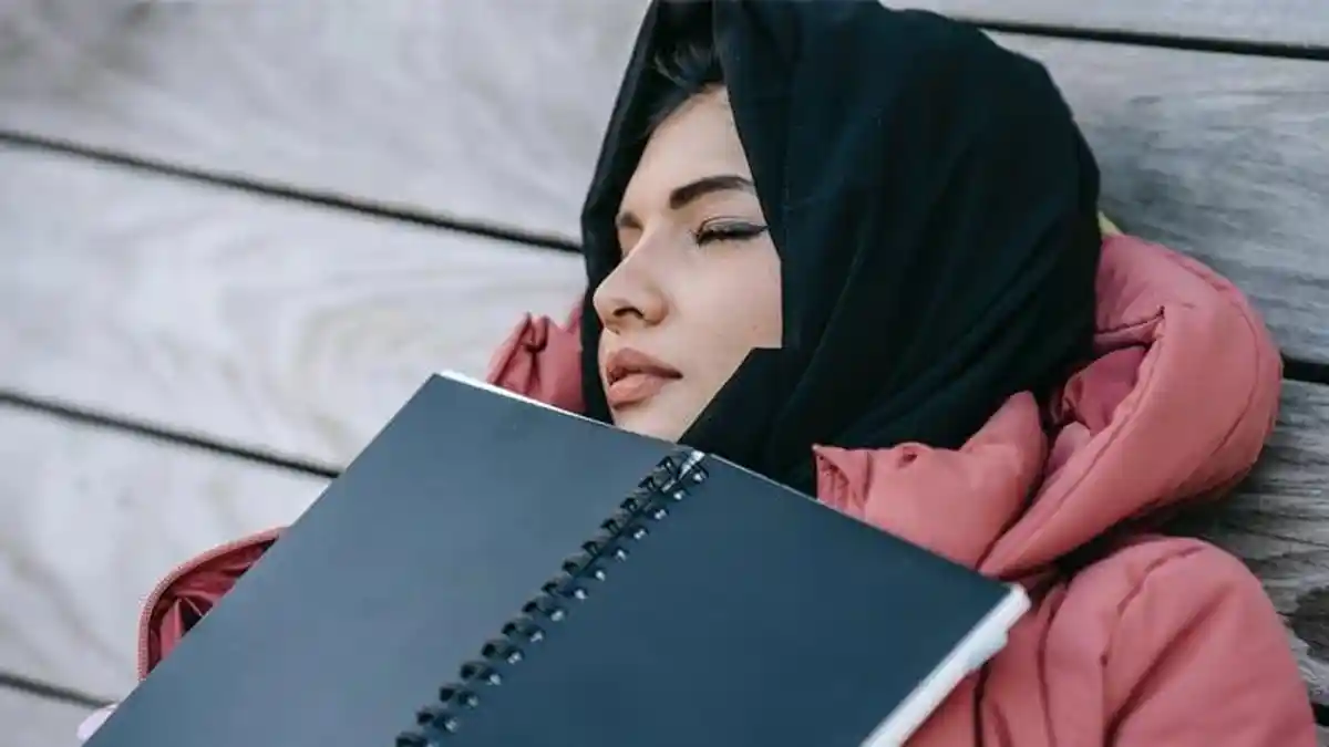 Tips Tidur Cepat Malam Ini, Cara 10 - 120 Detik, Ikuti Trik atau Kiat Berikut Ini