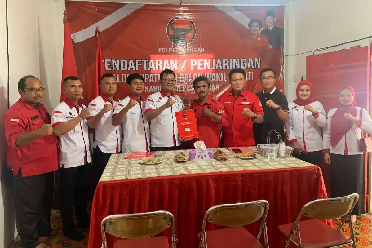 Bursa Pilkada Pesawaran 2024, Nanda Indira Dendi Daftar ke PDIP dan PAN