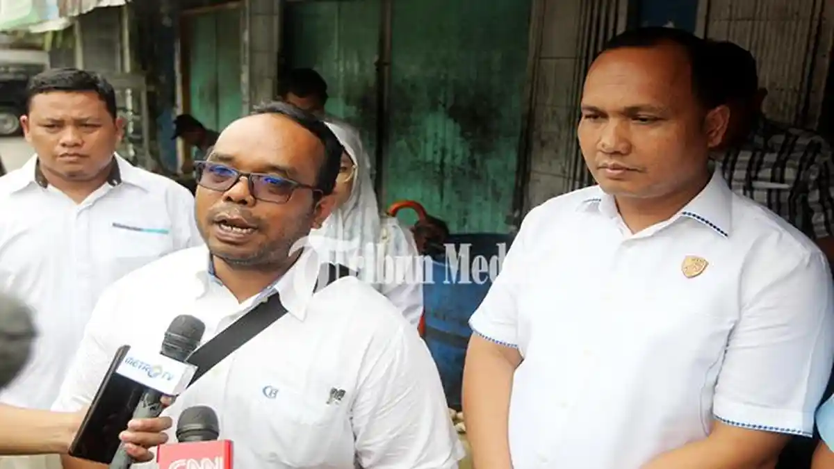 Berita Foto: PASTIKAN Sesuai HET, Bulog Sidak Beras di Pasar Tradisional Sei Sikambing Kota Medan - 20022024_SIDAK-HARGA-BERAS_ABDAN-SYAKURO-7.jpg