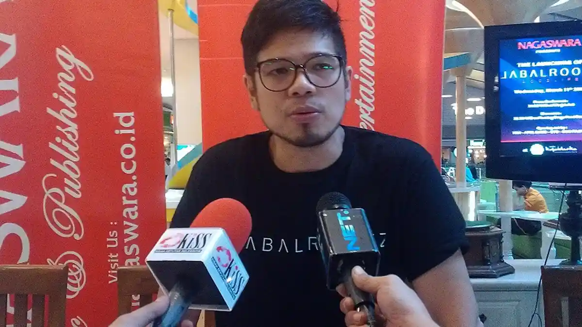 Baim Usahakan Antar Anak Sekolah Sebelum Kerja