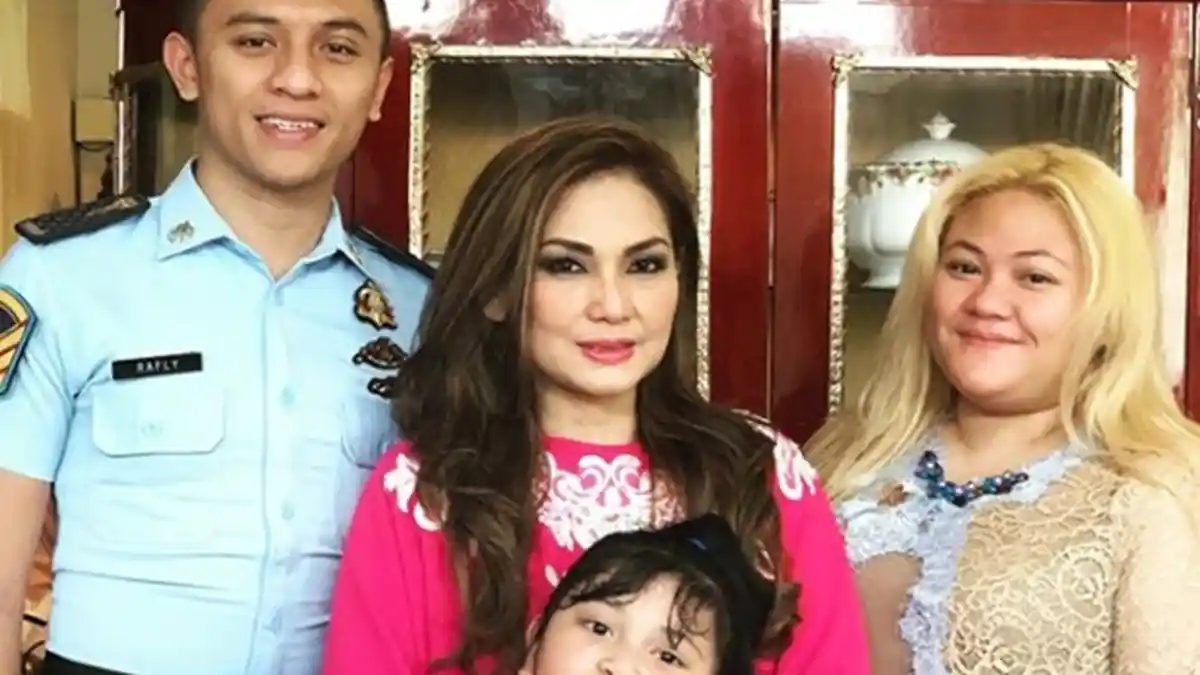 Olivia Nathania Putri Nia Daniaty Resmi Dilamar Sang Kekasih Seorang Taruna, Sang Ibu Minta Doa