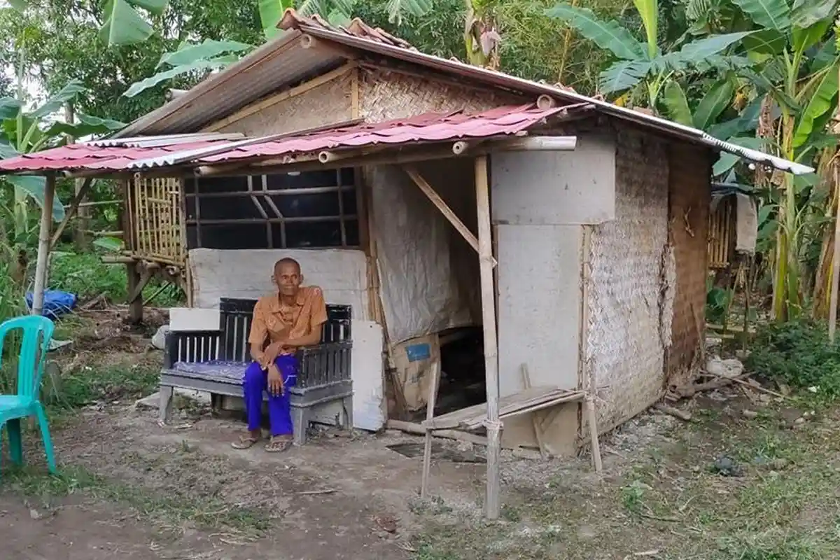 Kisah Haru Karda, Petani di Cirebon yang Tinggal di Gubuk, Kini Dapat Bantuan Renovasi dari Polresta