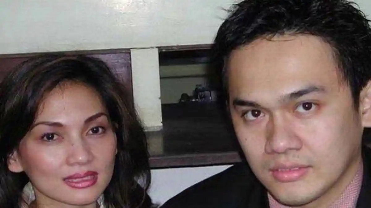Nia Daniati dan Farhat Abbas Terekam Bersama Lagi