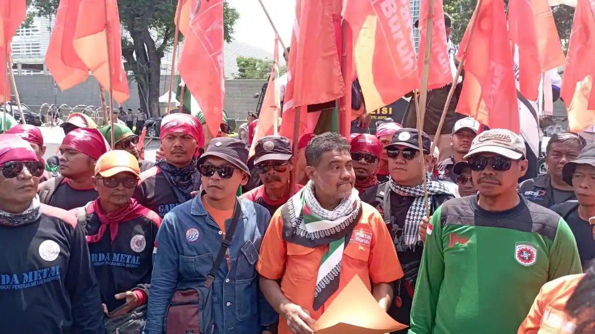 Desak Revisi Kenaikan Upah 2024, Buruh Siap Mogok Nasional